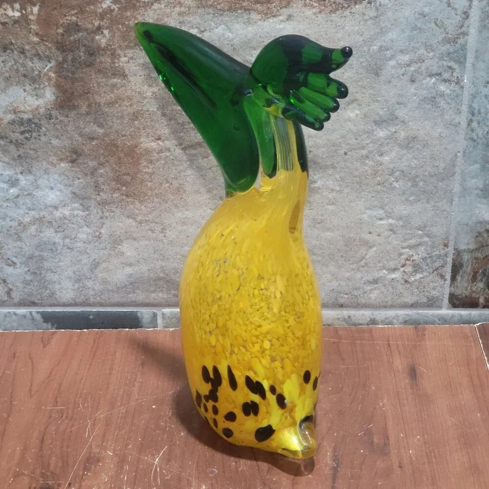 Vintage Crystal Yellow Green Art Glass Toucan Bird Figurine Paperweight
